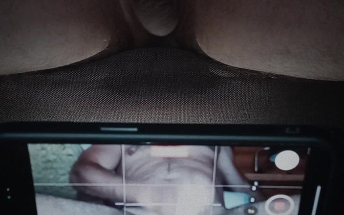 White Ukrainian Dick: Filmando un pene blanco incircuncible de masturbación.