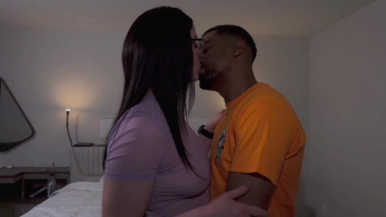 Darrenblazeent: Thick Ass PAWG Baroness Gets Piped Down