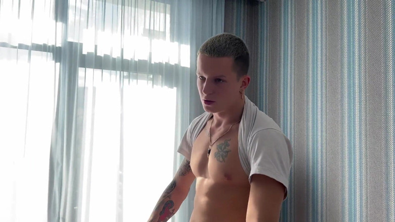 Max Gen: Full Video Three Guys Fuck Cute Twink and Cum in...