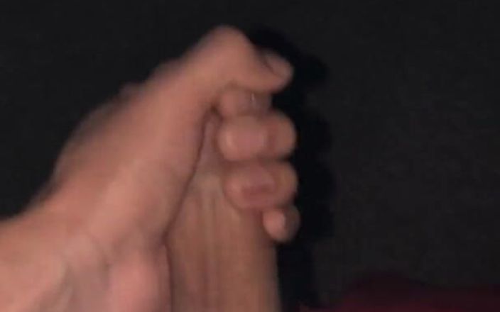 Z twink: Young Stud Jerking Uncut Cock