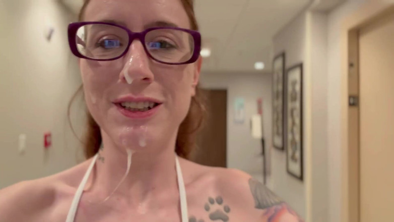 Island Boy Vids: Vá em uma caminhada com Misty Rein