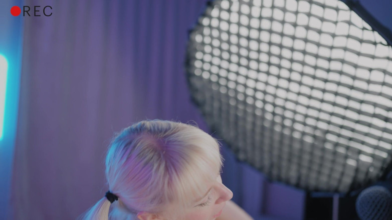 Jolie Lyon: Maestra folla mi coño en cámara