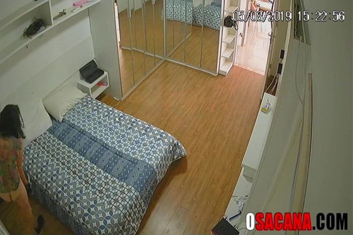 Amateur world: Instructor Takes Advantage of Student and Security Cameras Record Everything