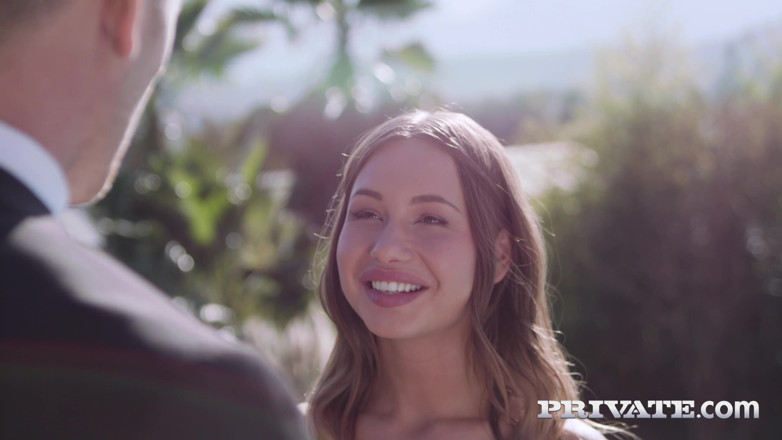 Private.com: Taylor Sands bekommt von ihrem chef gutes anal