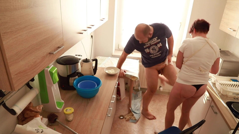 Schwester Sandra: Jajka nadziewane w dupę - jeśli przygotowanie na Wielkanoc zawodzi