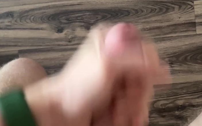 Johnny69227: Il mio plug anale è caduto quando sborra - masturbazione intensa, vibratore