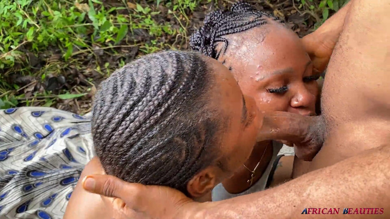 African Beauties: Sesso a tre all'aperto jungle con 2 ragazze bisessuali e un...