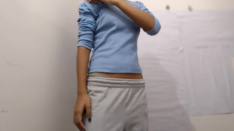 desigirl93: 在她家操我的女朋友