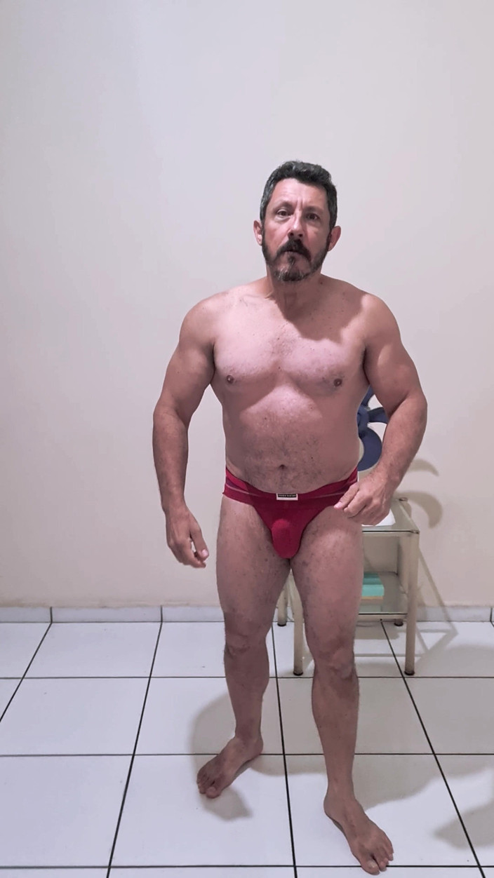 Punchbagplz: Train with the Heel - Gouine Wrestling POV