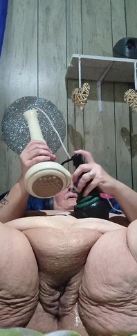 Máy rung dương vật giả shes như một rác bẩn th cấp như vậy