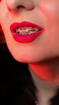 Lippenstift-fetisch-video - dame im pelz, nahaufnahmen