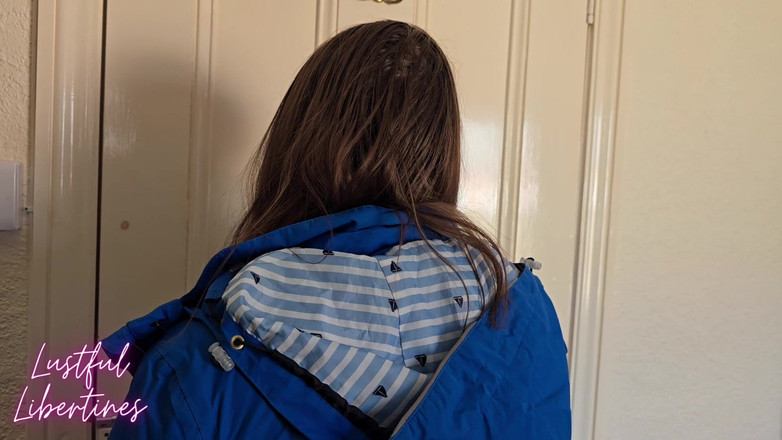 Lustful Libertines: Podstępny seks z przyrodnią siostrą