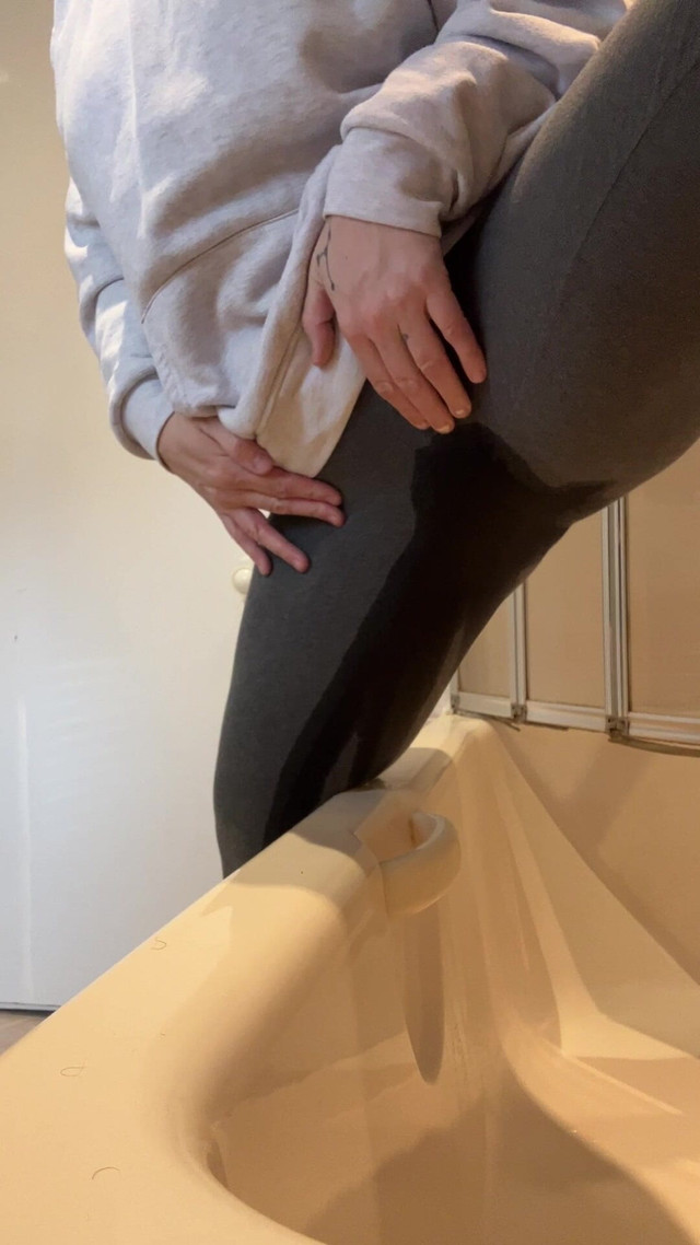 Grey Legging Wetting (Lustful Libertines) Grey Legging Wetting (Lustful Libertines)