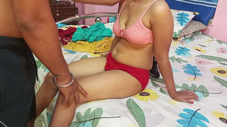 DesiSexCreator: India caliente aldabaste que calmó tu semen indio en perrito...