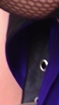 Asian Shemale fucked w ciasnym dupku przez grubego kutasa