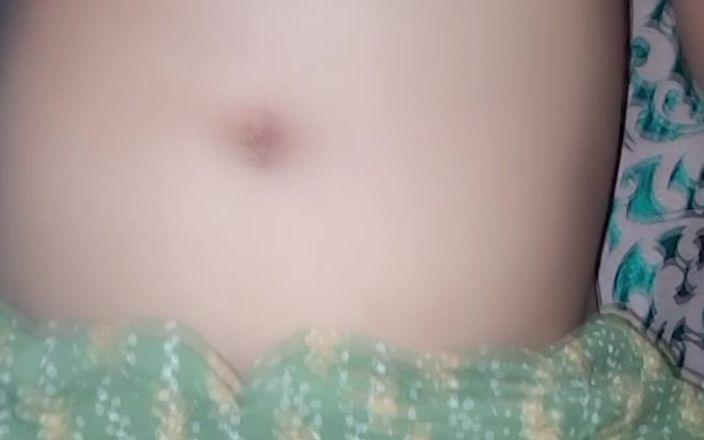 Sexy couples: India nena en cama ropa follada por su marido