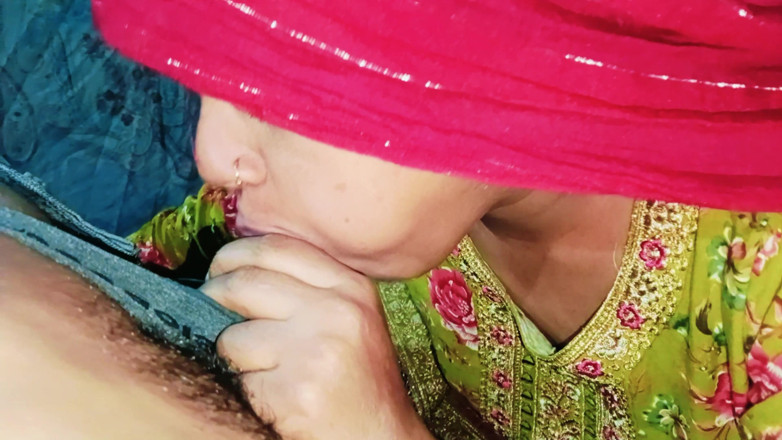 Sexy_girl_nehu: Horny Neha Bhabhi Sucked Luckyboy Ravi's Dick Non-stop and Tried...
