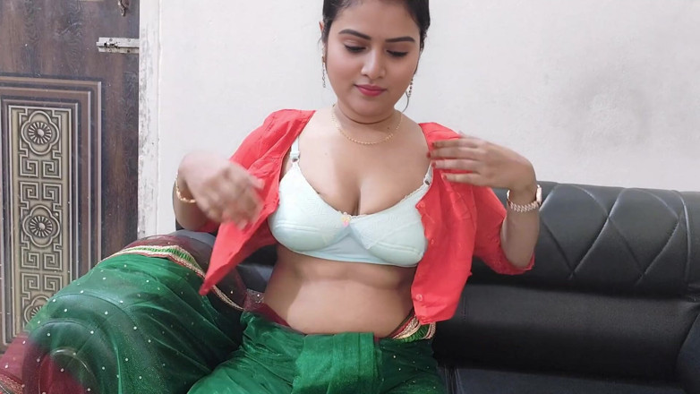 Your-Eshita: Video thủ dâm tự sướng nóng bỏng của người Ấn.