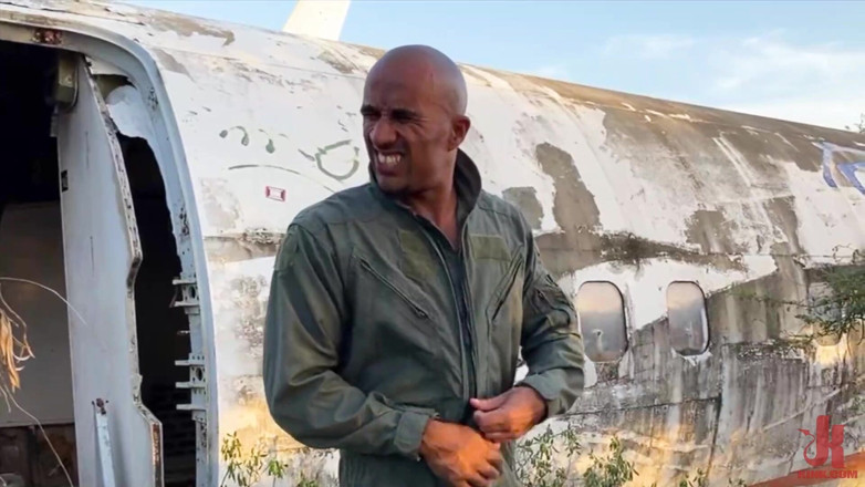 Kinky Bites Gay: King Noire: Homem Vs. Manga