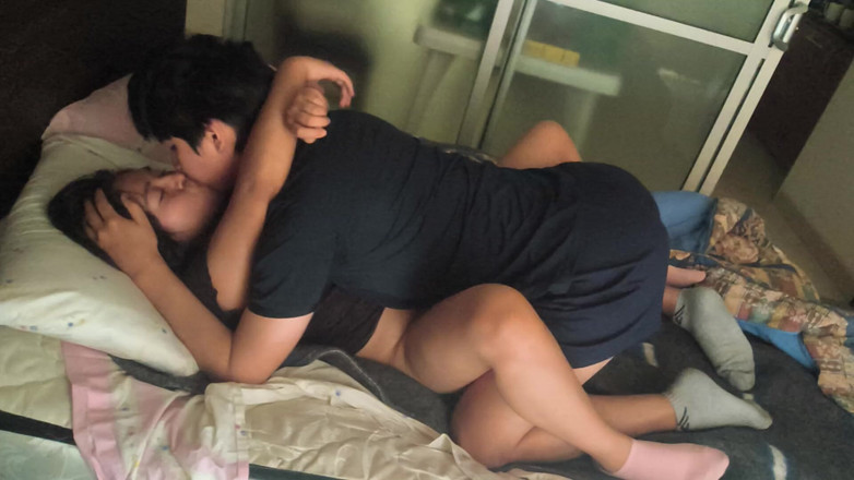 Moo DBOXXX: ฉีดน้ำว่าใส่เพื่อนสาวคริสต์ศาสนิก 18 ปี แฟนเธอไม่รู้เรื่องเลย
