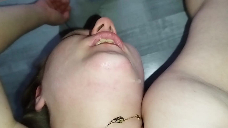 Sekretny666: Homemade Step Sis Fuck Deepthroat Cum in Mouth and Tits