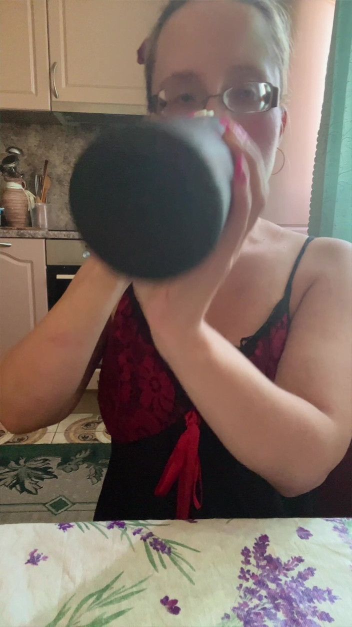 FinDom Goaldigger: Glasögon Rengöring Asmr
