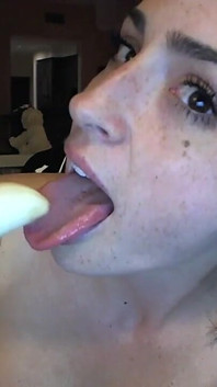 Cleo Banana, pipe