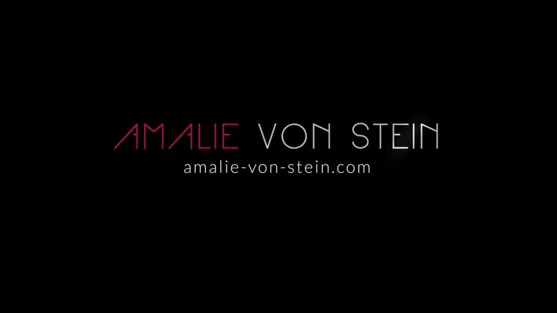 Amalie von Stein: Linge, suge, ascultă - venerarea tocului înalt și a picioarelor, înecare cu picioarele, călcare în...