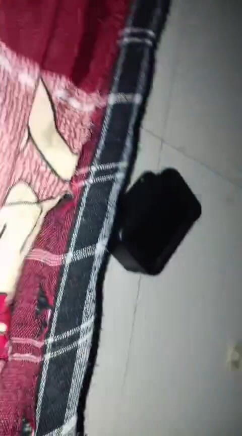 Sanayababhi: Rat me jija ne meri kuwari chut me ungali ghusa...
