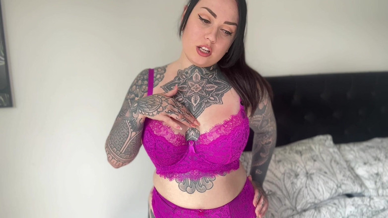 Miss Valentina: Naprawdę ryzykowna gra szeptem