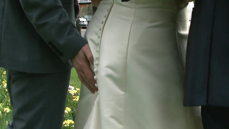 Family Fuckers: Pelirroja hermanastra se la follan duro en la boda