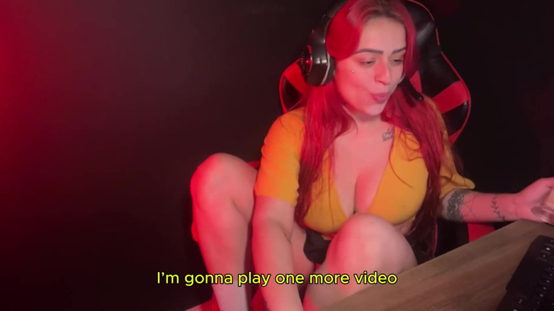 Camila Vegas: I Masturbate in the Office Watching My Anal Video with...