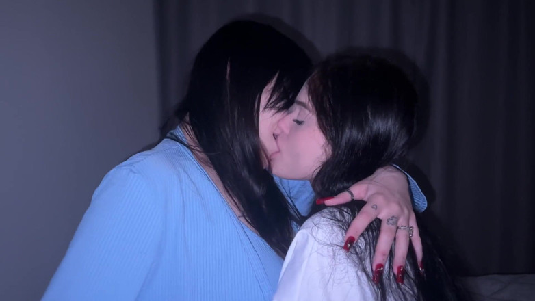 LuchCrush: Il più duro sesso lesbico dopo l'inasprimento