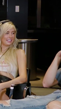 Kencan ganda dengan carly lawrence dan joey joy [pembicaraan bantal ]