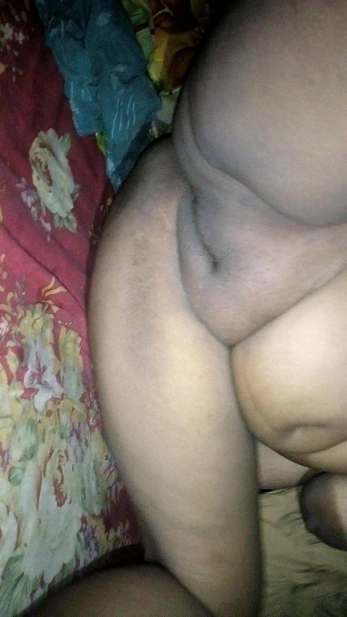 Sadia vabi: Memek sadia enak banget dipuasin!