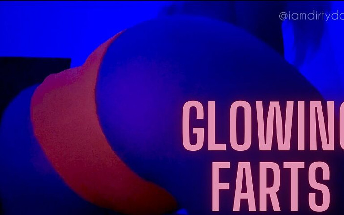 iamdirtydoll: Minha calcinha neon é a única coisa entre você e meus peidos...