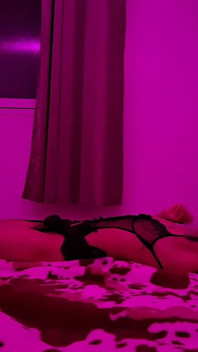 Divertimento interrazziale con un femboy serbo!