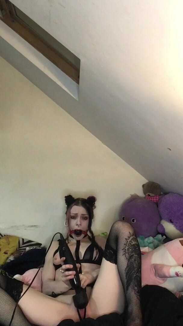 Rokkyhorrorx: Nadržená kočička s roubíkem se snažila být tichá