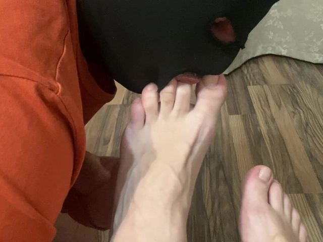 Licking My Stepdother Sexy Feet (Anita Pink)