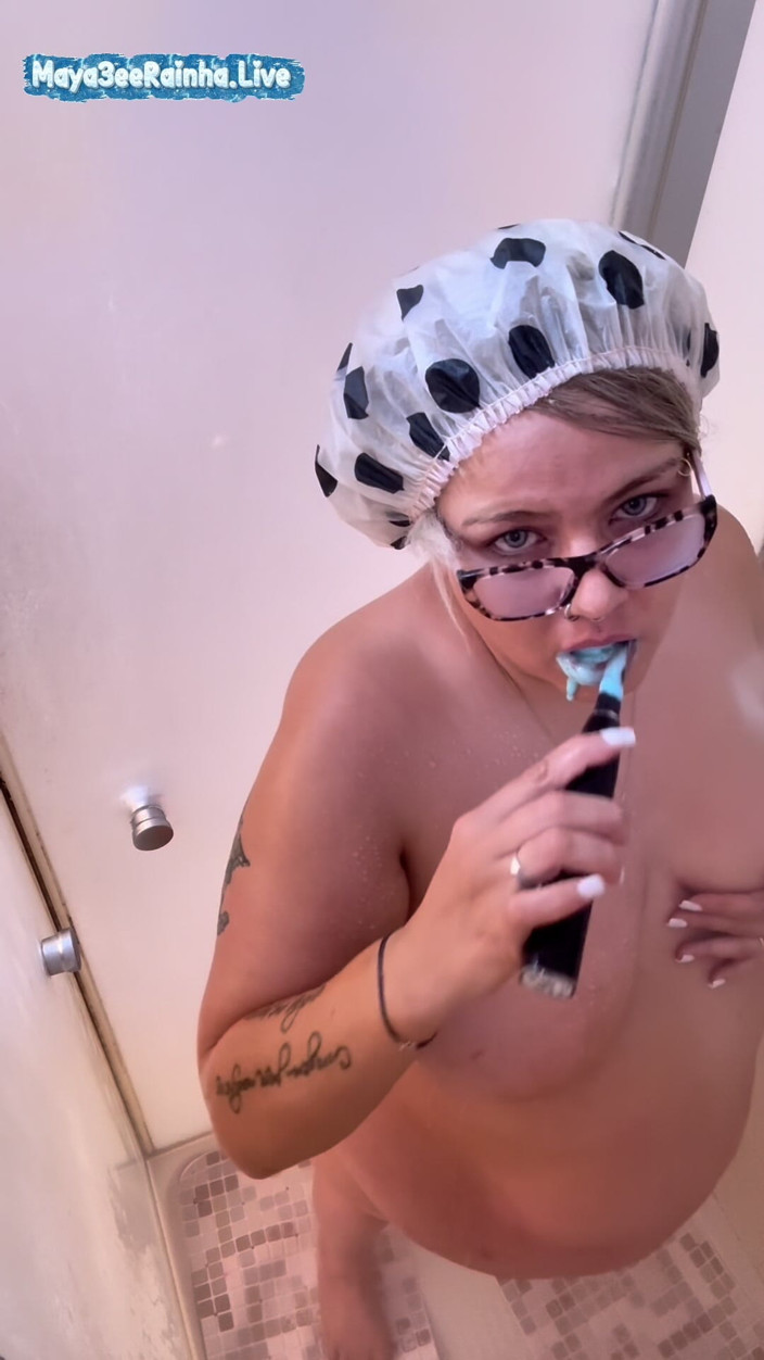 Goddess Maya3ee Rainha: Dea miLF bbw brasiliana flaccida che si insatola in una...