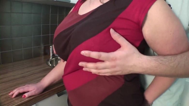 Vintage Climax: Tasty chubby milf fucking in the kitchen