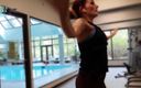 Adreena Winters: Miniscenza su questo allenamento in una palestra di hotel in...