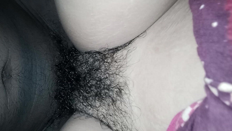Pede: Aku nggak bisa sempit tante seksi ini