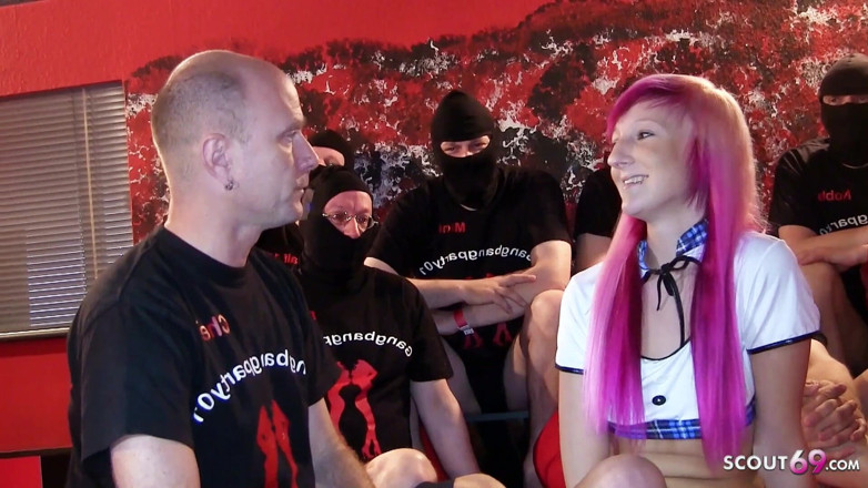 Full porn collection: Jay Bo is the star guest at the bukkake party...
