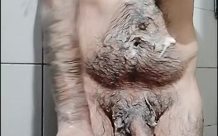 Bear3711: Skum och dusch