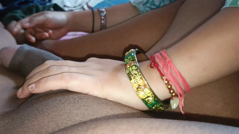 Catchybusty: Dorf-teen, vollbusiges mädchen will sex sehr dringend von ihrem stiefbruger