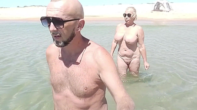 Crazyfamily 1970: Love to Fuck Stepmom on the Beach