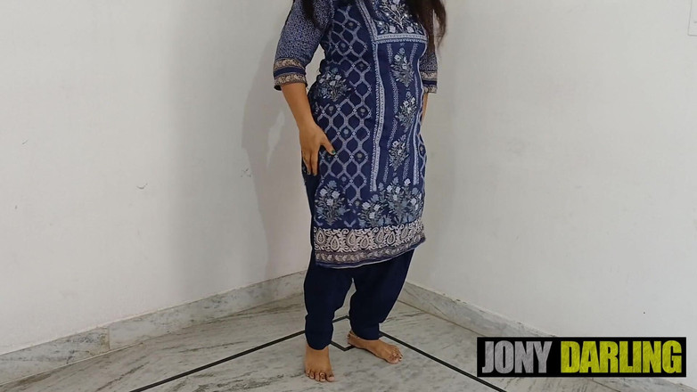 Jony Darling: Mujra telanjang gasti India di lagu Punjabi