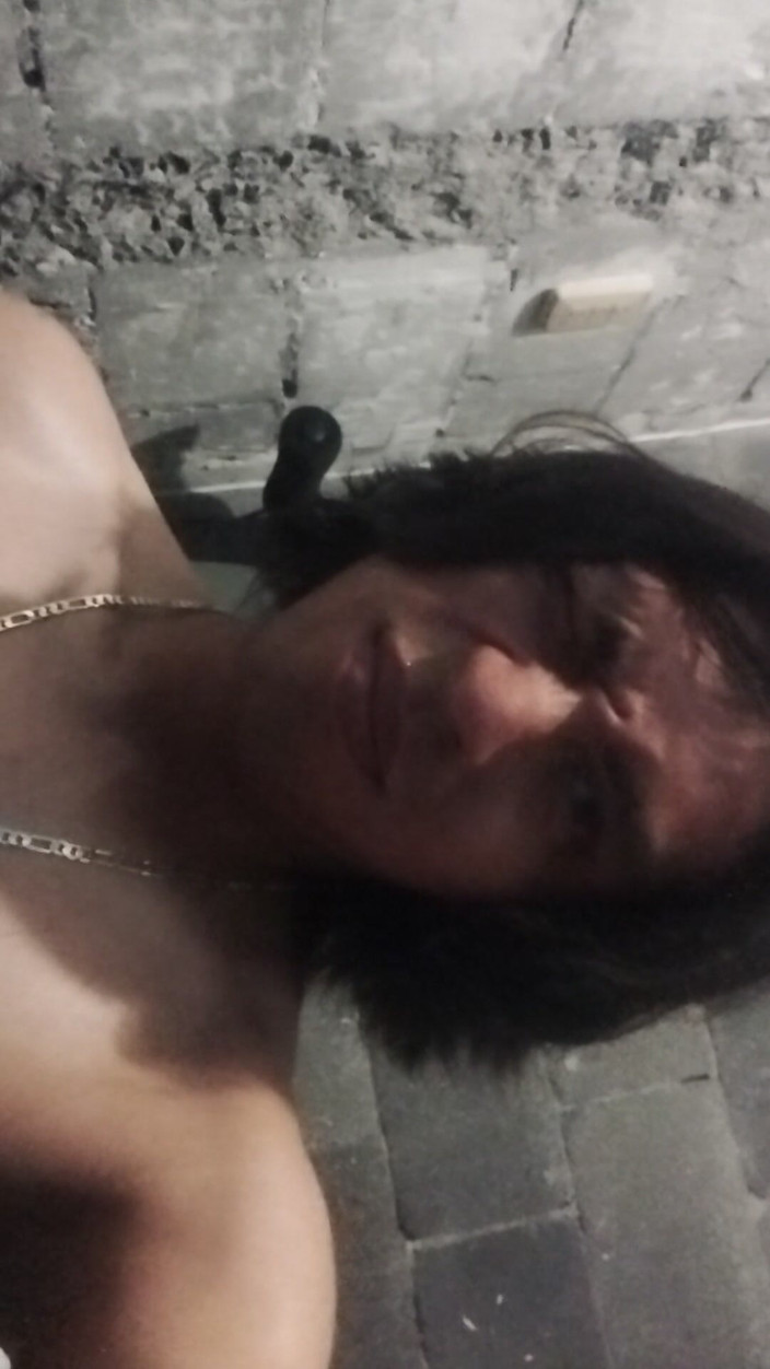 AlexAlejandro13: एक बार फिर मेरे बाथरूम में