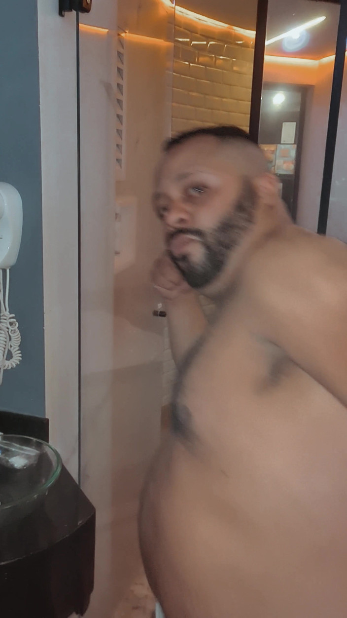 Punchbagplz: Bearzinho Black em primeiro plano - sem fuga